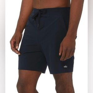 ALO MENS PLOW BOARDSHORTS SWIM SHORTS 6” inseam small EUC black 3rd release